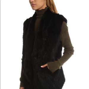 Black faux fur vest W by Worth